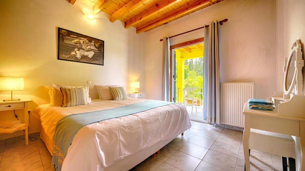 Zen Stone House Villa Agios Georgios Pagon Bagian luar foto
