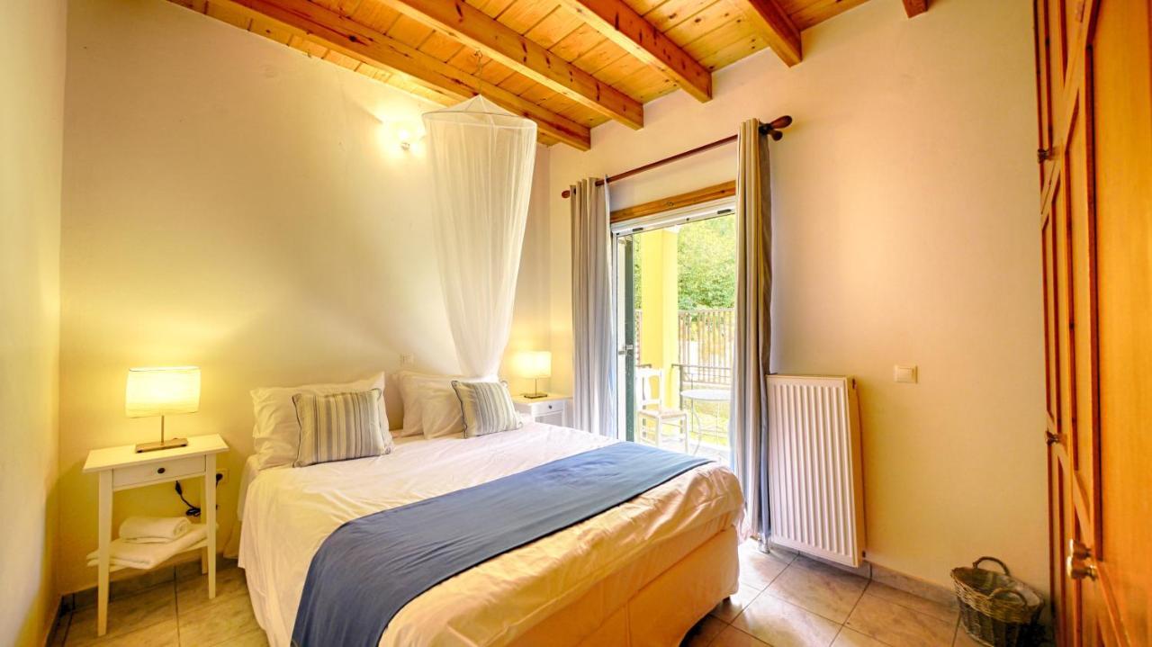 Zen Stone House Villa Agios Georgios Pagon Bagian luar foto
