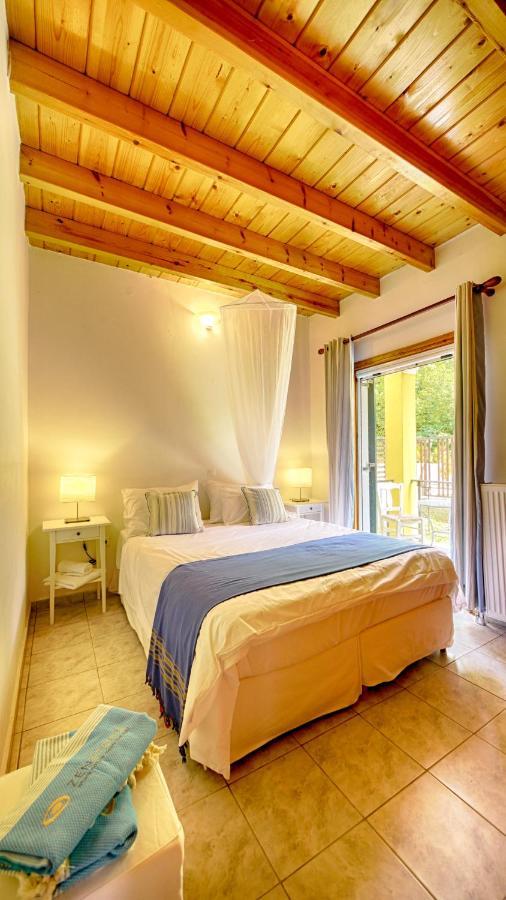Zen Stone House Villa Agios Georgios Pagon Bagian luar foto